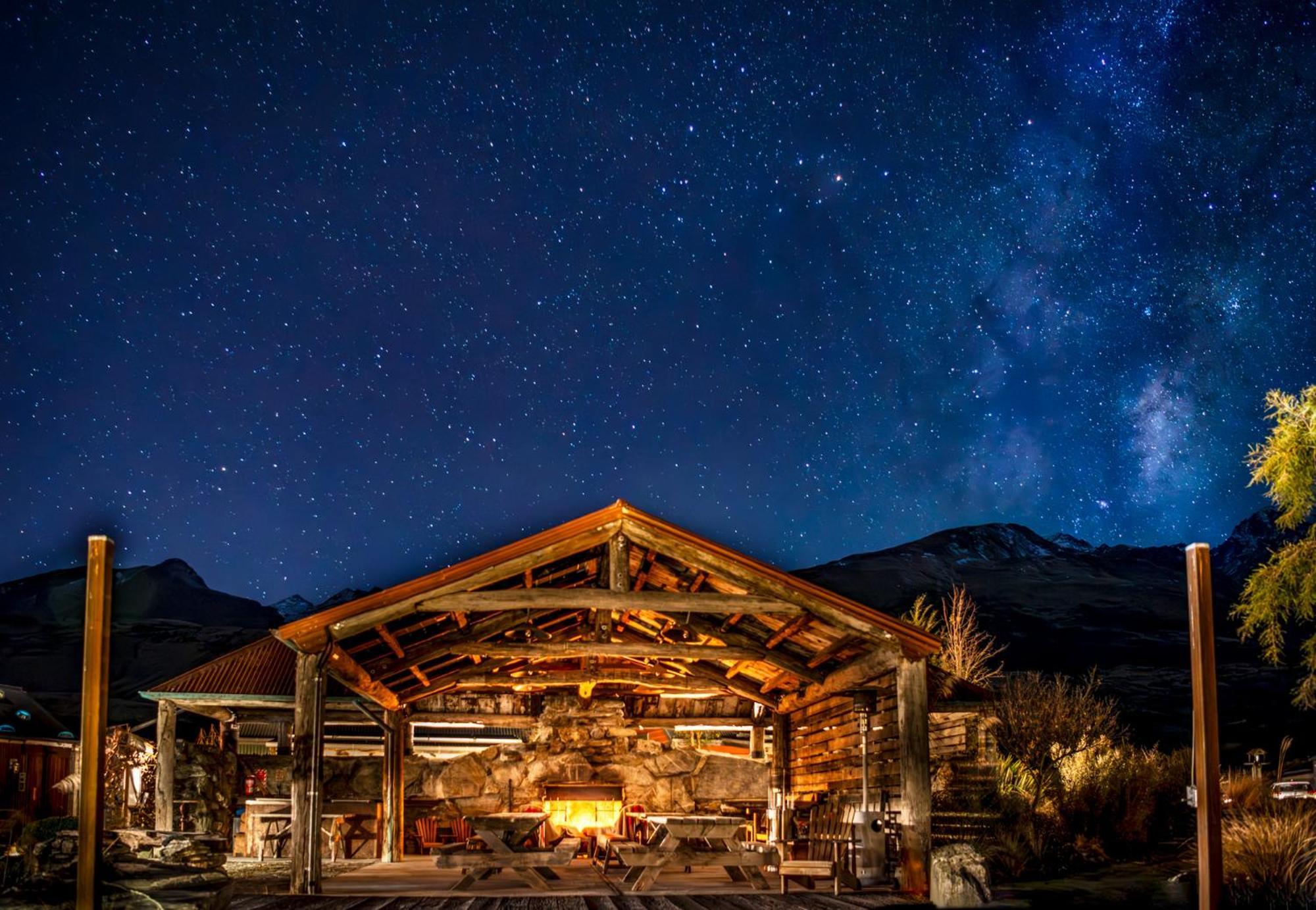 The Headwaters Eco Lodge Glenorchy Exterior photo