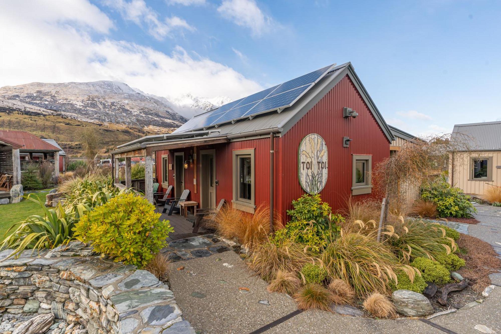 The Headwaters Eco Lodge Glenorchy Exterior photo